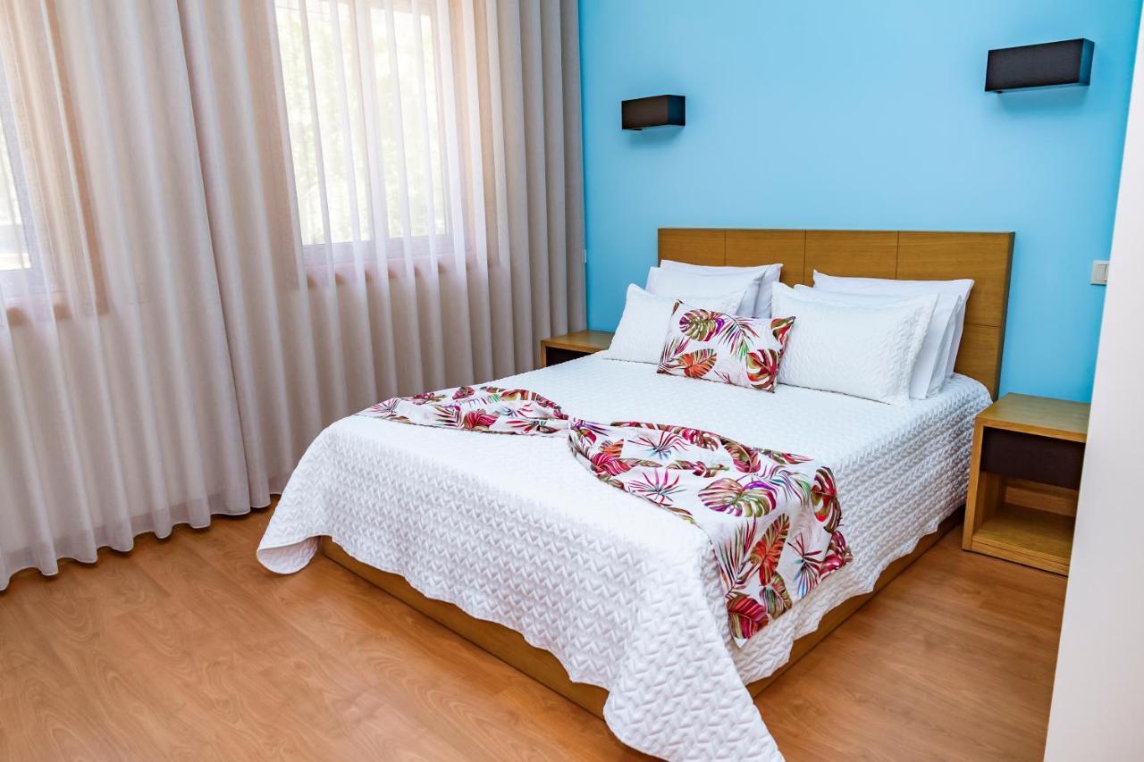 Bed and Breakfast Boutique Mouras Мондин-ди-Башту Экстерьер фото